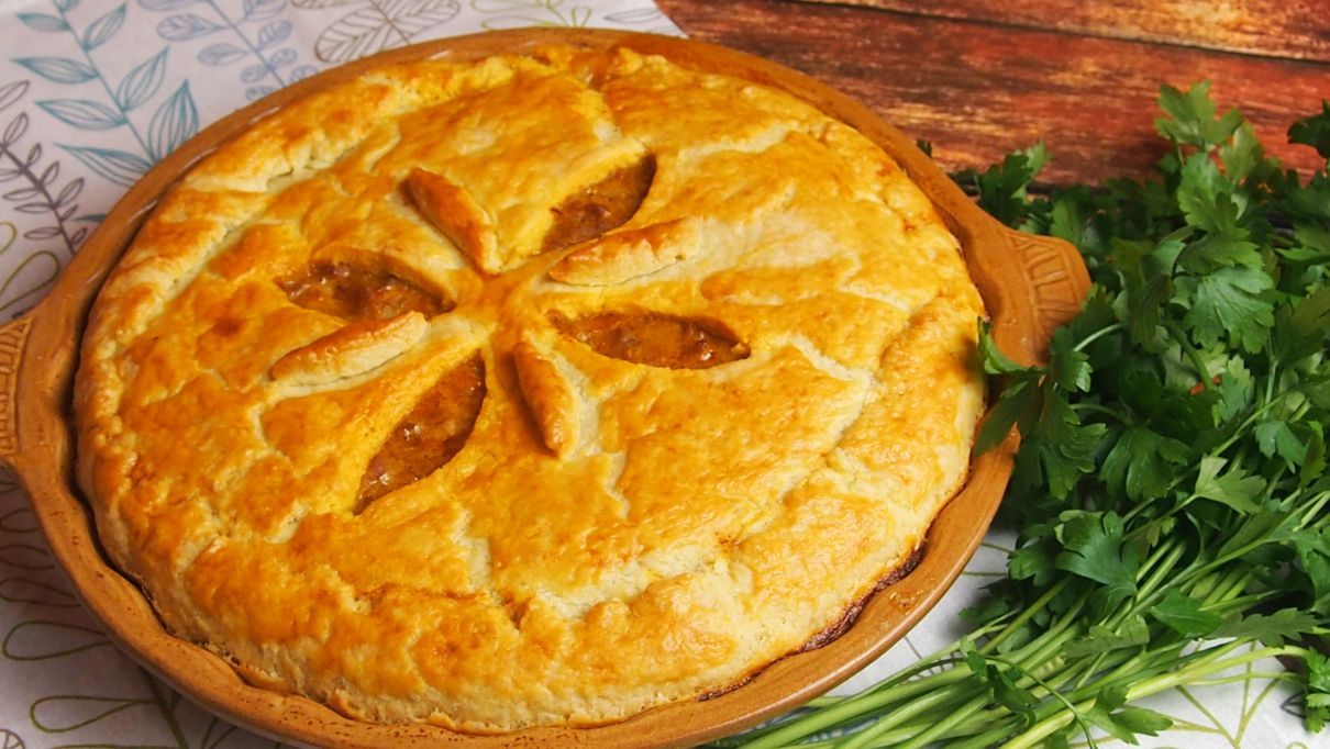Meat pie czyli placek z mięsem